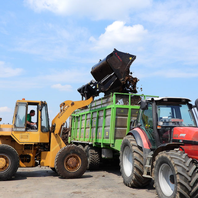 benna alto ribaltamento dalmasso fossano al lavoro su fiat allis