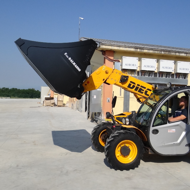 Benna per cereali su telescopico
