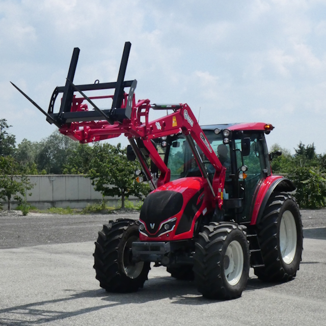 Caricatore frontale hybrid dalmasso su valtra 